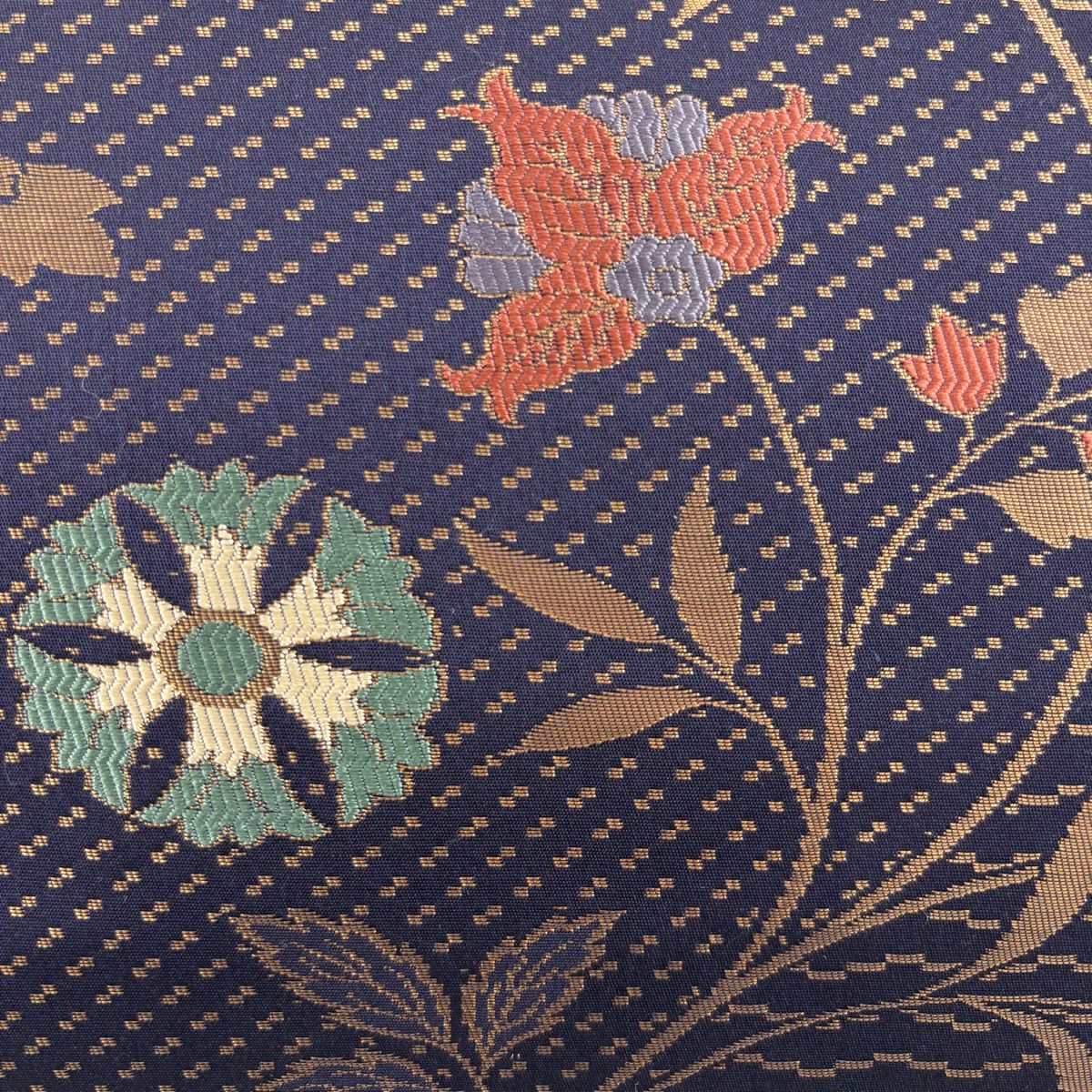 【美品】 名古屋帶 秀品級 花唐草紋 幾何學圖案 金金箔 深紫 純蠶絲
