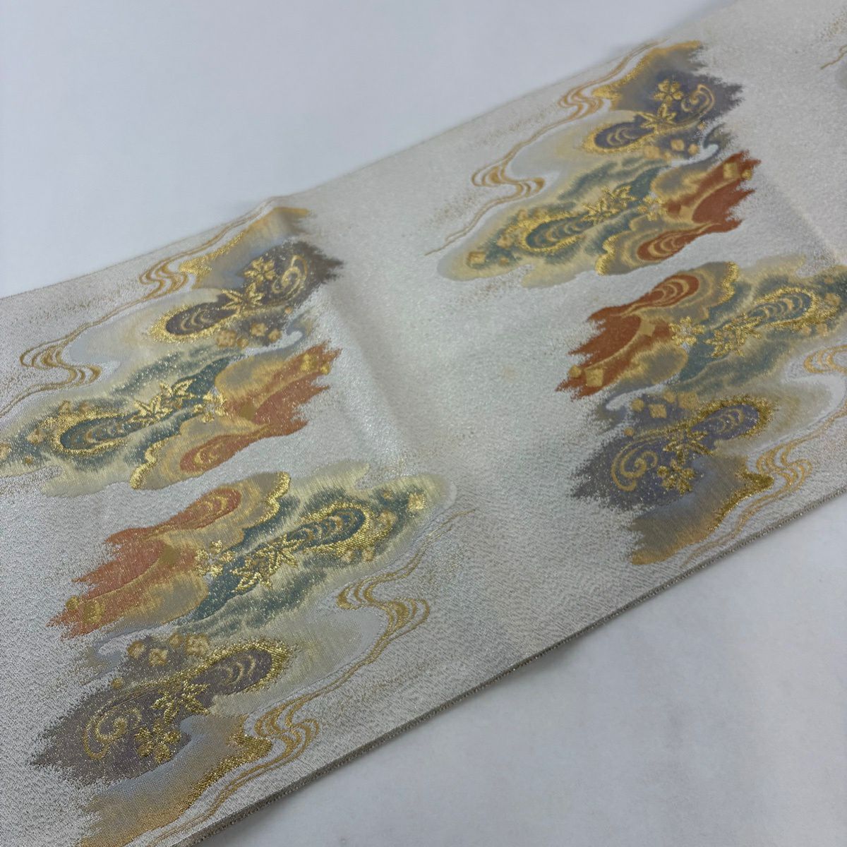 袋帶 秀品級 霞 草花紋 金金箔 金銀絲 灰白 大鼓圖案 純蠶絲