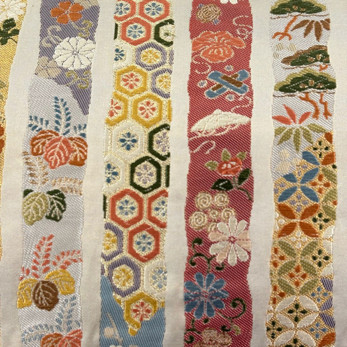 【美品】 袋帶 秀品級 松樹竹子梅花 七寶 金糸 薄茶 六通 純蠶絲