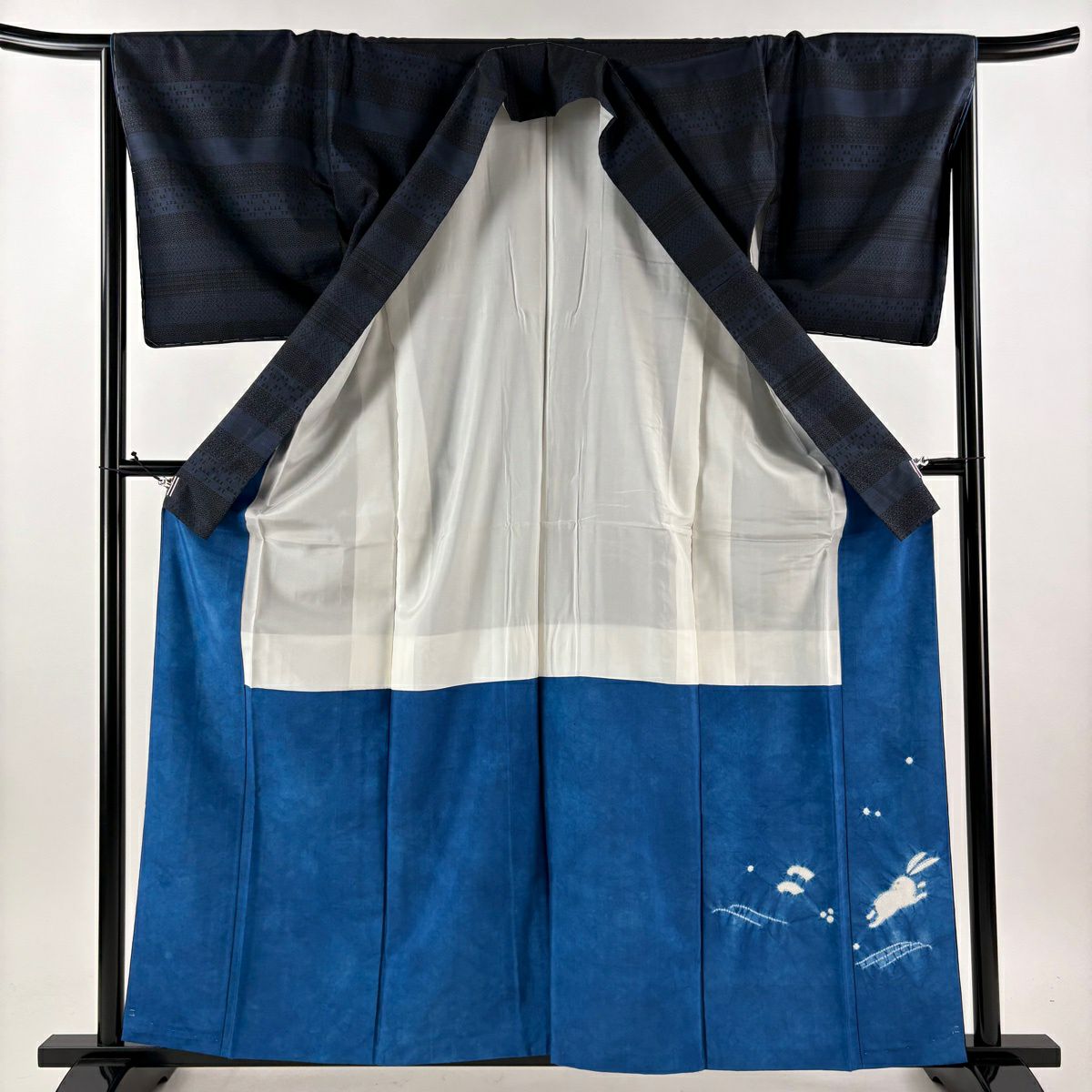 【美品】 紬織 身長160.5cm 袖長67cm M 雙層 名古屋帶套裝 段紋 幾何學 深藍 純蠶絲 名品級