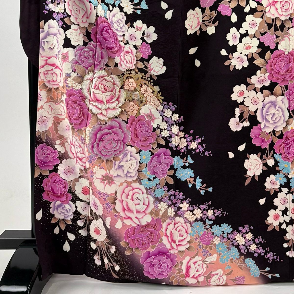 振袖禮服 身長170cm 袖長68cm L 雙層 薔薇 草花紋紋 刺繡 金金箔 濃紫 純蠶絲 名品級