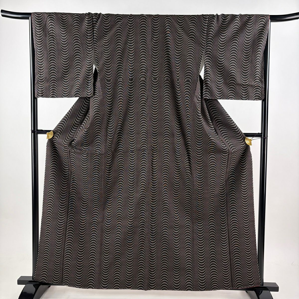 【美品】 大島織 身長162cm 袖長68cm L 雙層 證書附帶 幾何圖案 純泥染 焦茶 純蠶絲 名品級