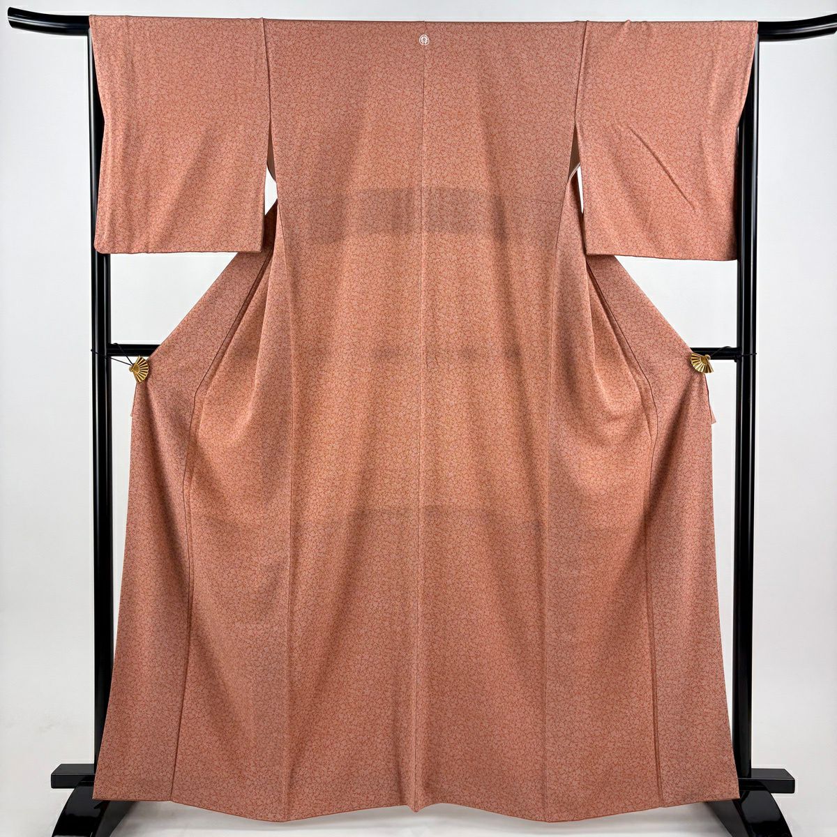 【美品】 江戶小紋 身長163.5cm 袖長66.5cm M 雙層 人間國寶 小宮康孝 落款あり 寶盡くし 動物 粉米色 純蠶絲 逸品級 一つ紋