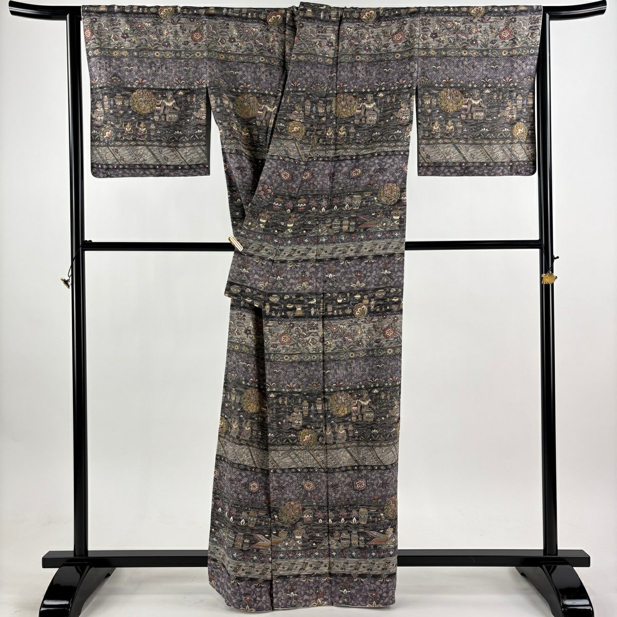 【美品】訪問服 身長162.5cm 袖長66.5cm M 雙層 落款あり コプト花紋 器物 刺繡 金線 灰紫 純蠶絲 逸品級