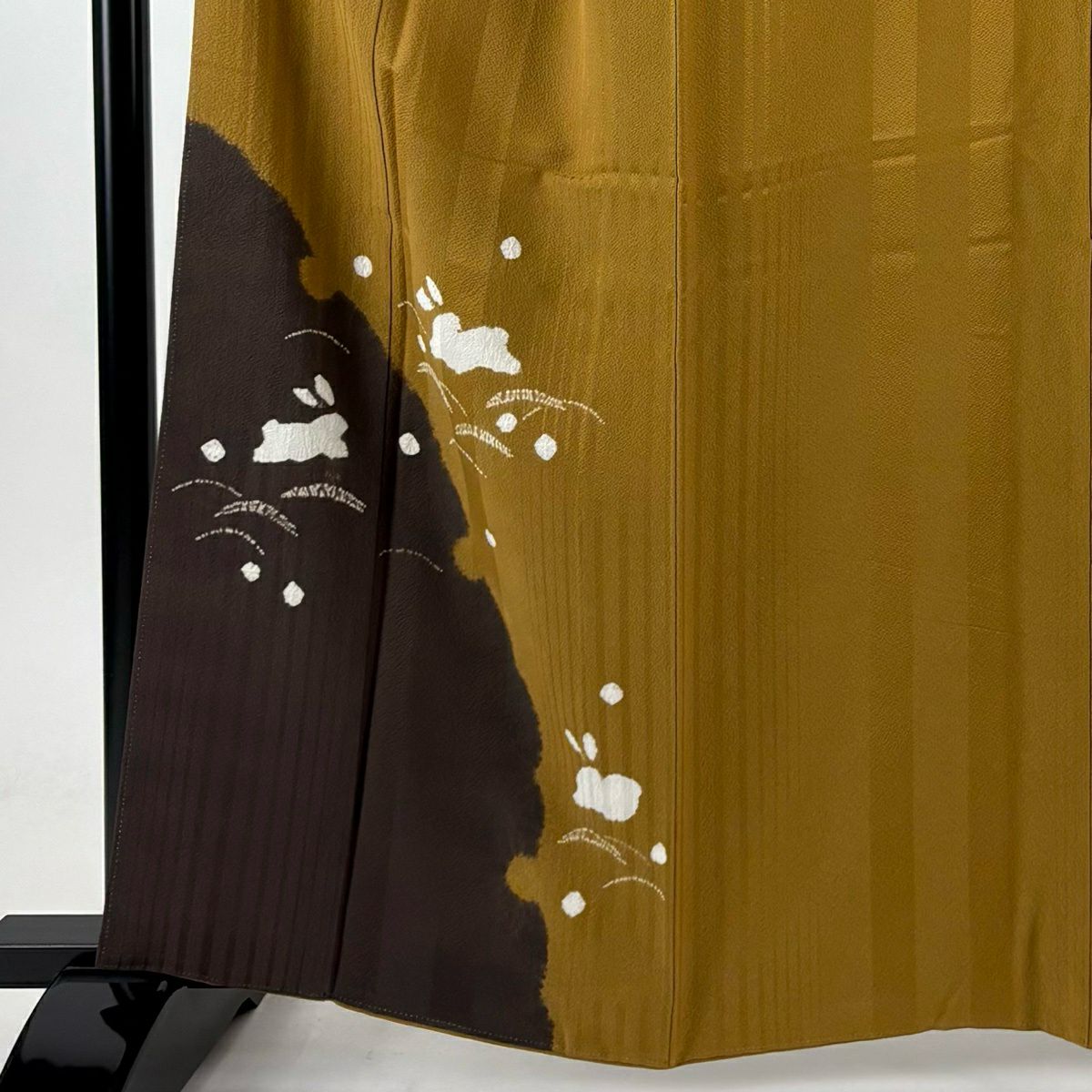 【美品】 付下 身長161.5cm 袖長69cm L 雙層 落款あり 兔子 雪輪 絞染 黃土 純蠶絲 名品級