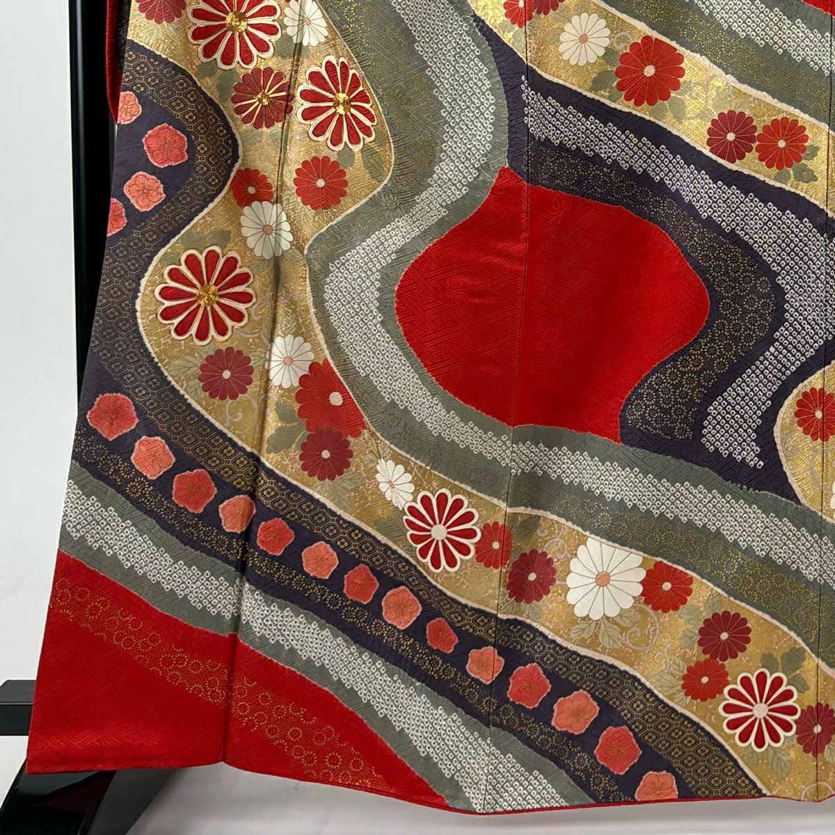 振袖禮服 身長163cm 袖長65cm M 雙層 菊花 流水 金絲 金銀彩 紅 純蠶絲 名品級