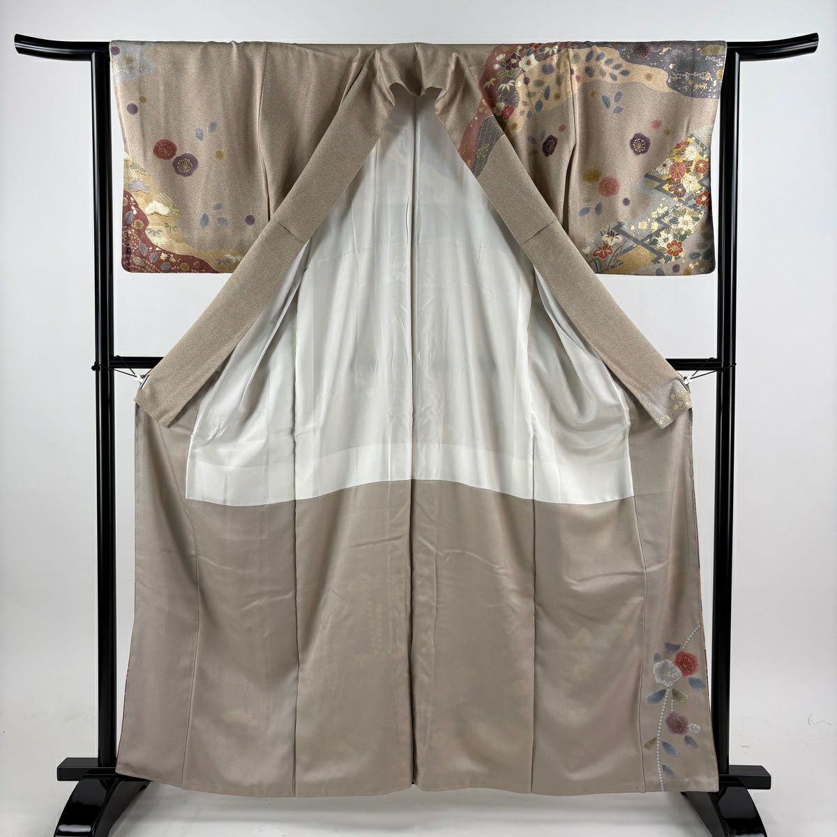 訪問服 身長161.5cm 袖長63cm S 雙層 落款あり 草花紋紋 松樹皮菱 金銀彩 淺茶 純蠶絲 名品級