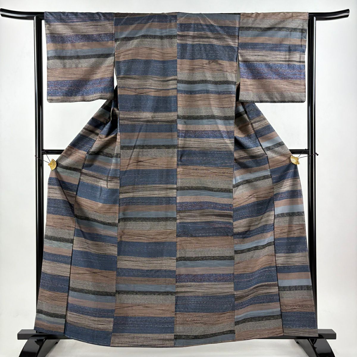 【美品】 大島紬織 身長162.5cm 袖長62.5cm S 雙層 白恵色泥 證書已備 段紋 深藍 純蠶絲 逸品級