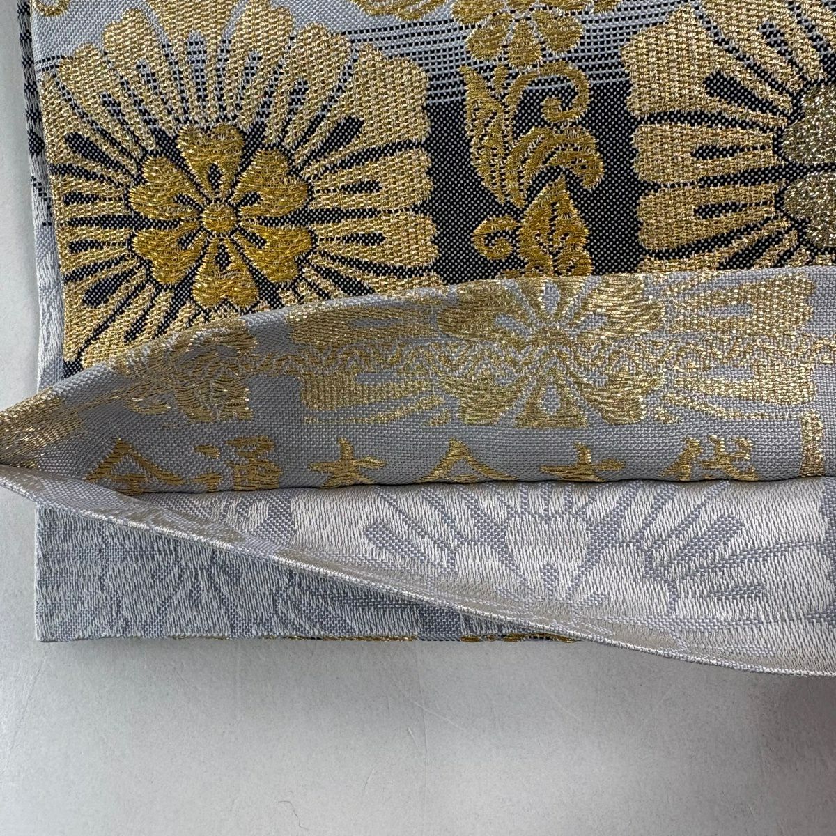 【美品】 袋帶 名品級 本袋 龜甲 草花紋紋 唐織 金絲 灰色 全通 純蠶絲