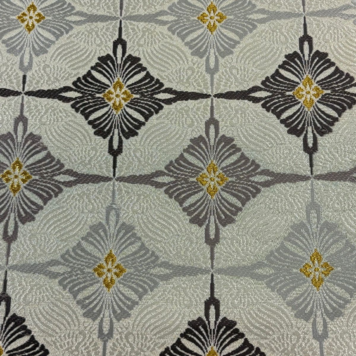【美品】 袋帶 名品級 鳥襷紋 花菱 唐織 金絲 銀 六通 純蠶絲