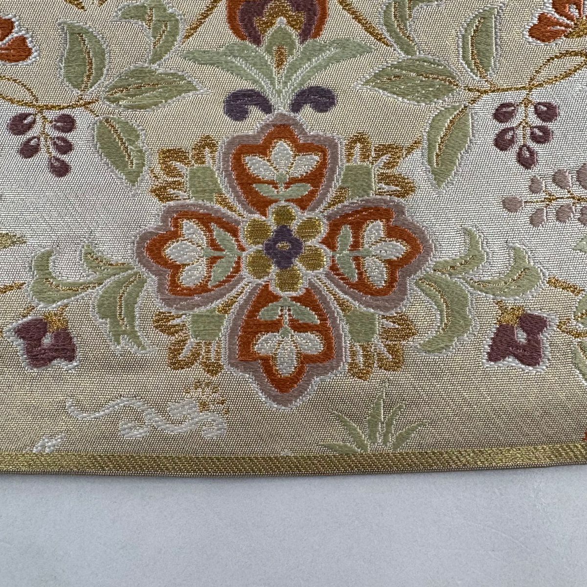 袋帶 名品級 落款あり 本家加納 關西仕立 樹下鳥獸文 草花紋 金絲 金金箔 金色 六通 純蠶絲