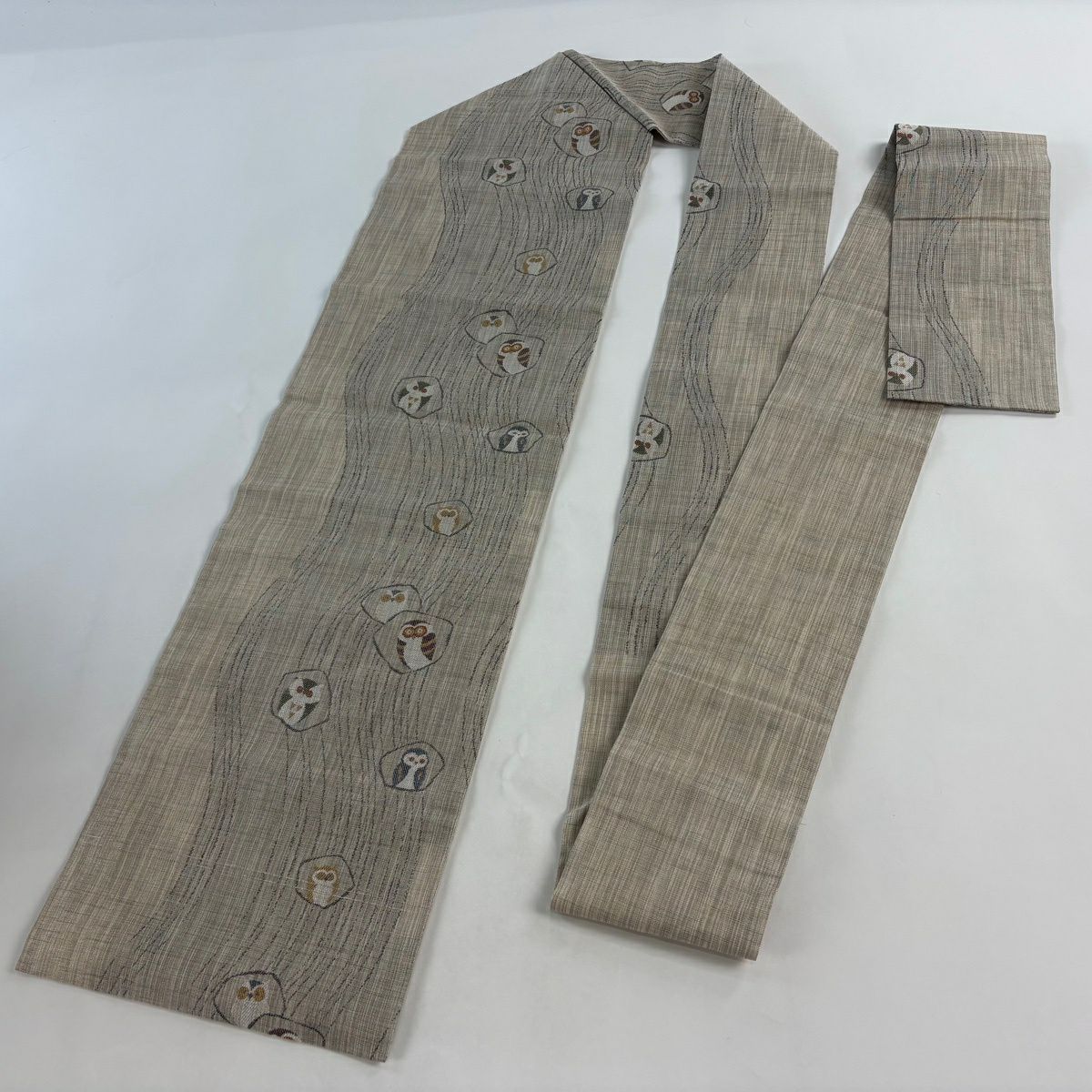 名古屋帶 名品級 鈴乃屋 貓頭鷹 幾何圖案 金銀彩 刺繡 灰茶 純蠶絲