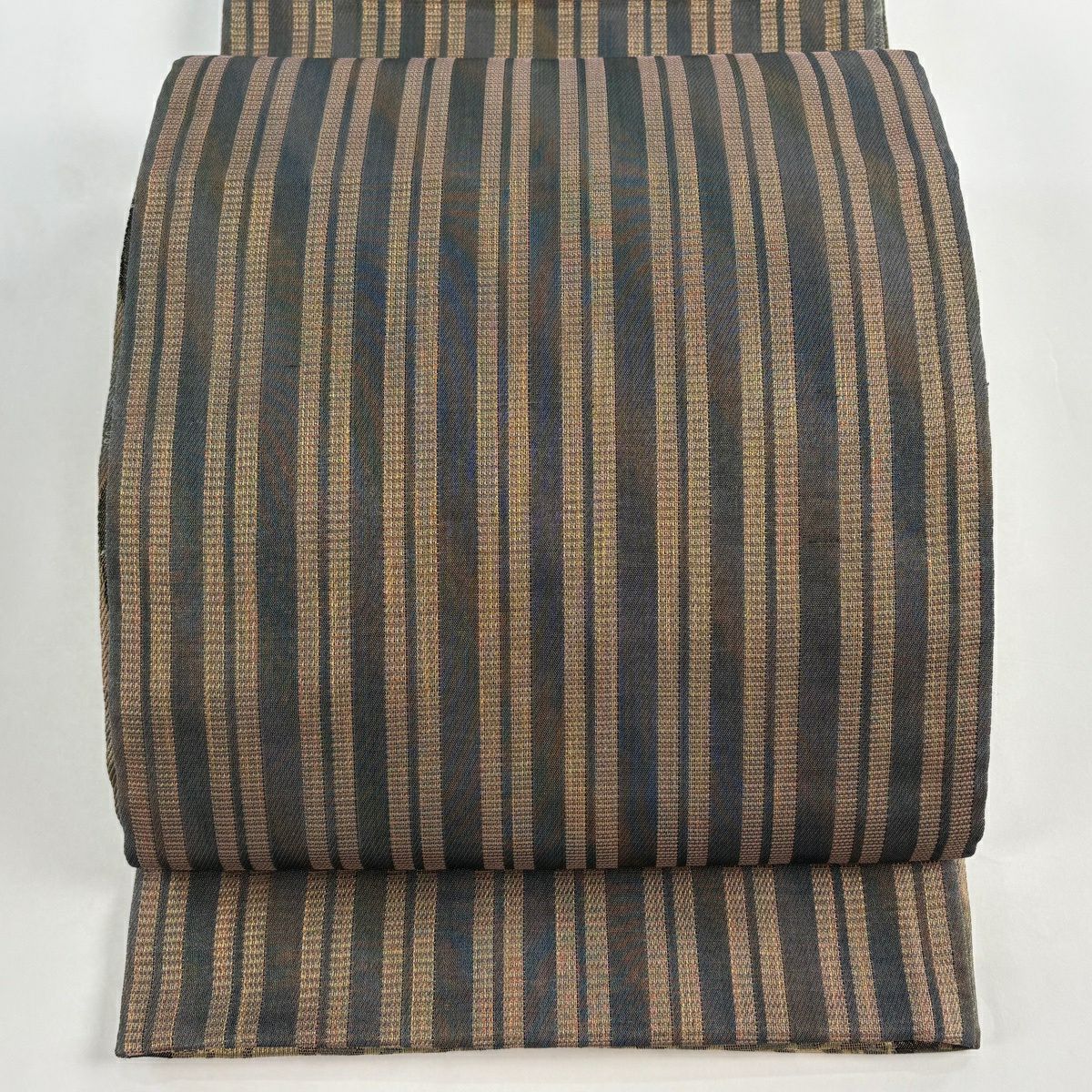 【美品】 袋帶 名品級 手先四通り 幾何學圖案 市松樹 金絲 金色 大鼓圖案 純蠶絲