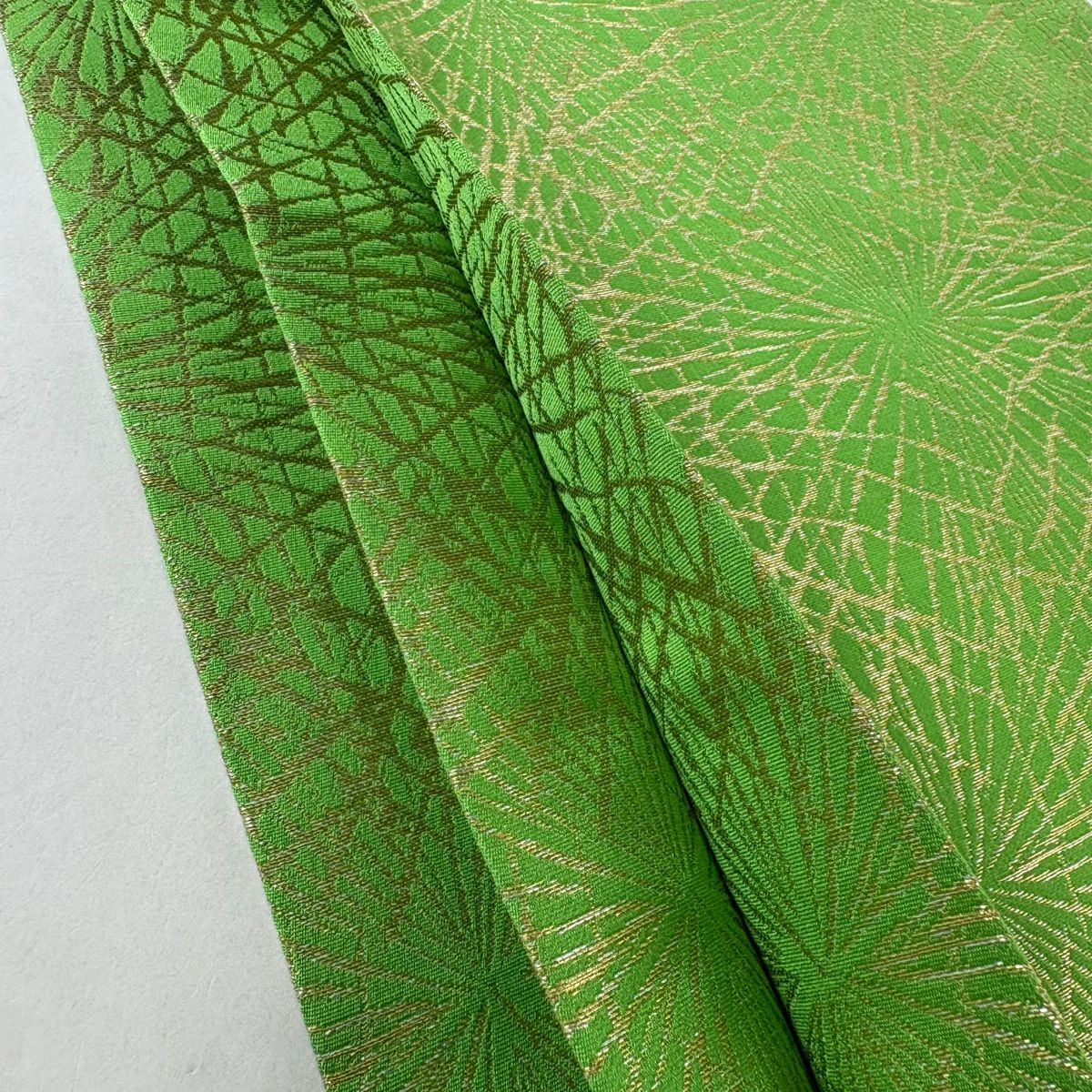 【美品】 開口名古屋帶 名品級 龍村美術織物 雙層仕立 幾何圖案 金銀彩 黃綠 純蠶絲