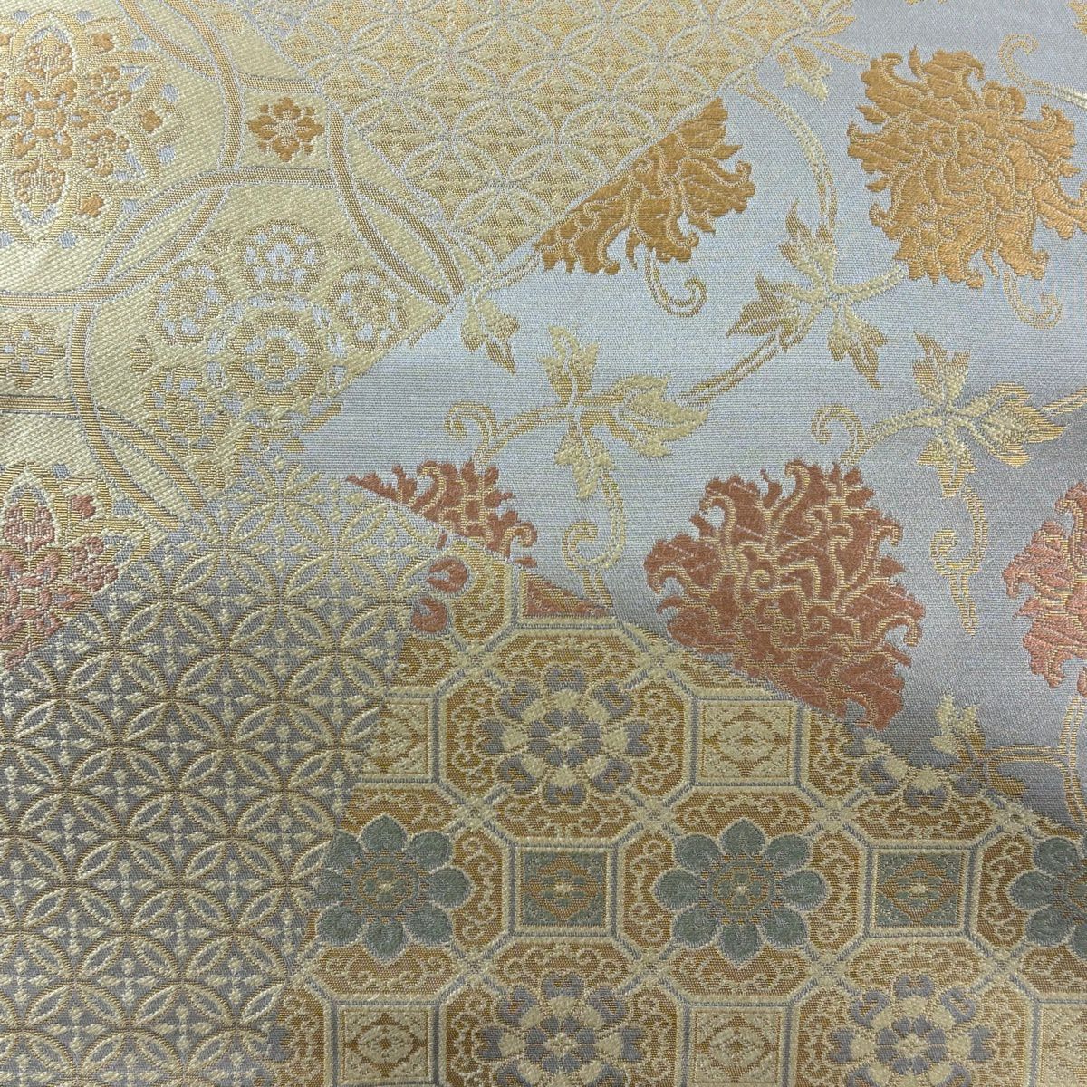 【美品】 袋帶 名品級 金金箔屋清兵衛 落款 西陣織 欧亜吉祥文 金金箔 米色 六通 純蠶絲