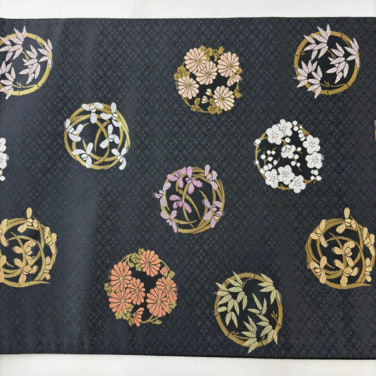 【美品】 袋帶 名品級 金金箔屋清兵衛 落款 西陣織 花丸紋 菊花 金金箔 黑灰 六通 純蠶絲