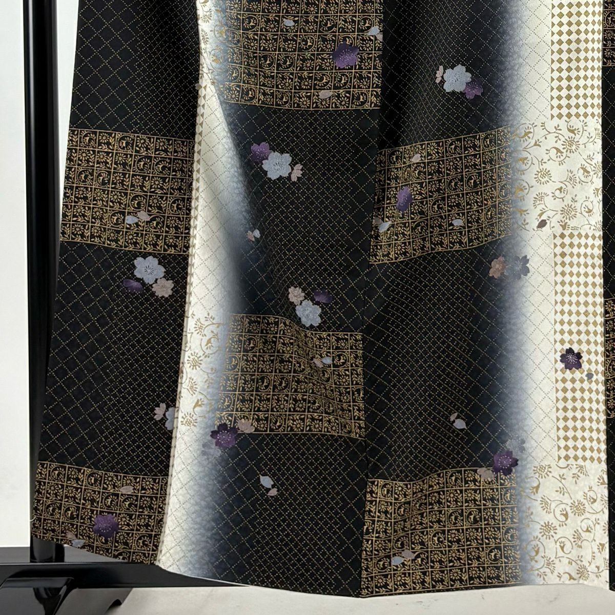 小紋 身長160cm 袖長63cm S 雙層 樱花 花唐草紋 金彩裝飾 漸層 黑 純蠶絲 名品級