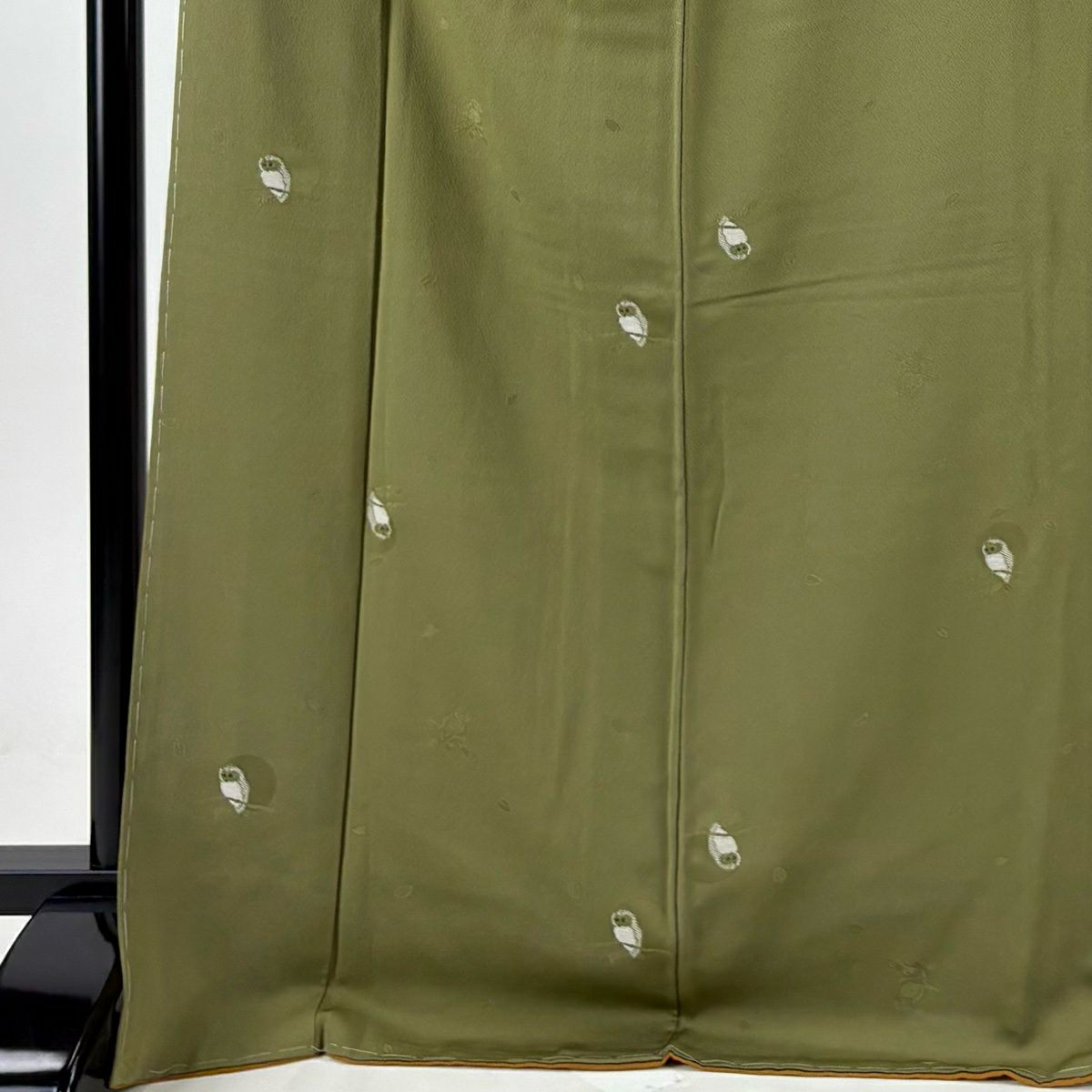 【美品】 小紋 身長173cm 袖長70.5cm L 雙層 貓頭鷹 地紋 艾草綠 純蠶絲 名品級
