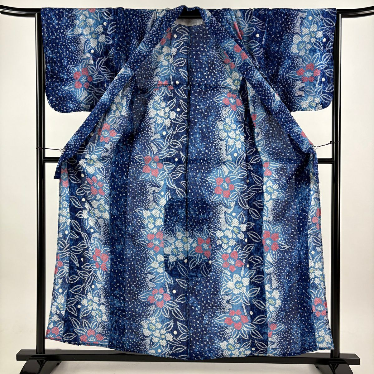 【美品】 浴衣 身長159.5cm 袖長67cm M 絞染浴衣 草花紋 深藍 純棉 名品級