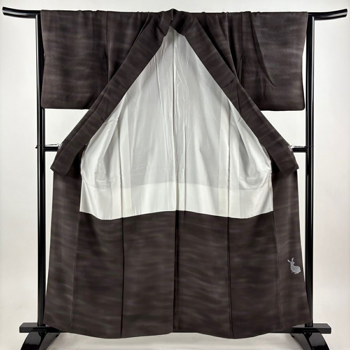 【美品】 小紋 身長159cm 袖長64cm M 雙層 落款あり 霞 地紋 漸層 焦茶 純蠶絲 名品級 一つ紋