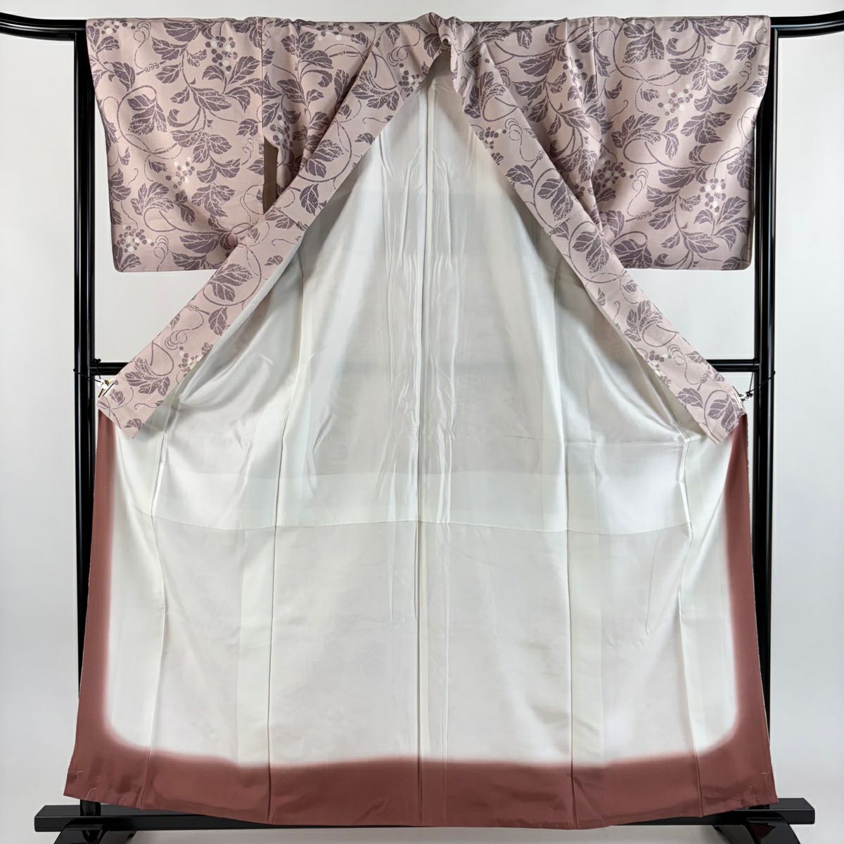 【美品】 小紋 身長161cm 袖長65.5cm M 雙層 川村久太郎 結城紬織地 落款あり 證書あり 葉與實 薄粉紅 純蠶絲 名品級