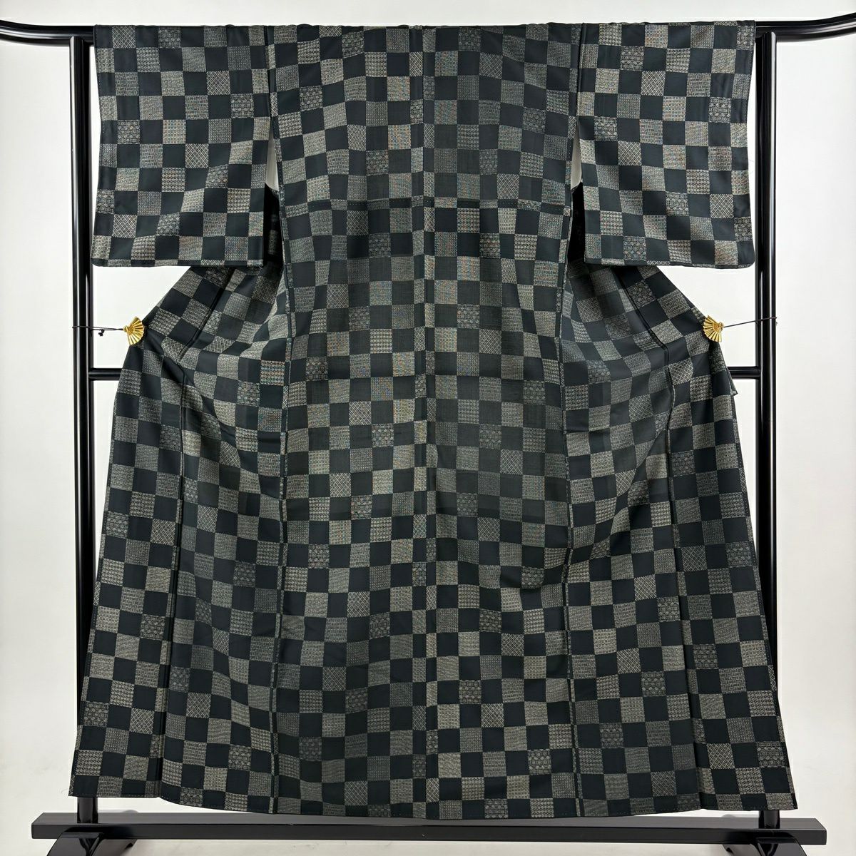 【美品】 小紋 身長157cm 袖長63cm S 雙層 紬織織 市松樹 幾何學 黑灰 純蠶絲 名品級