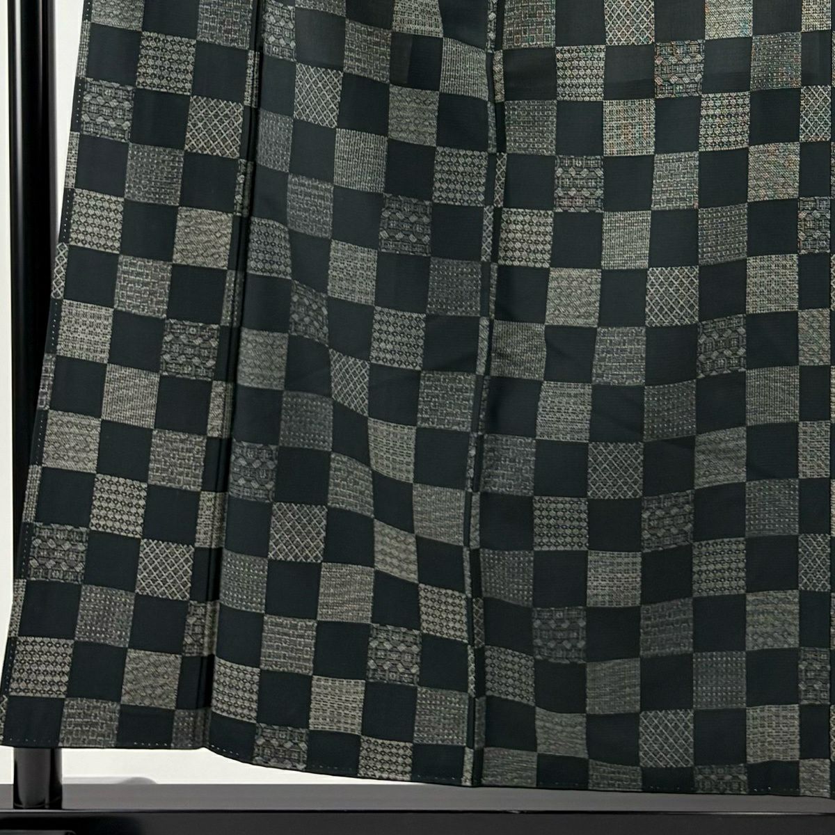 【美品】 小紋 身長157cm 袖長63cm S 雙層 紬織織 市松樹 幾何學 黑灰 純蠶絲 名品級