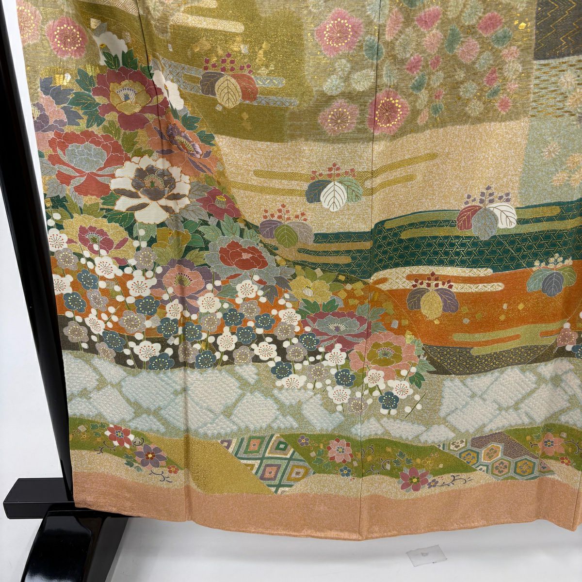 訪問服 身長163cm 袖長66cm M 雙層 松樹井青青 落款 草花紋紋 ヱ霞 金絲 金銀彩 淺橙色 純蠶絲 逸品級