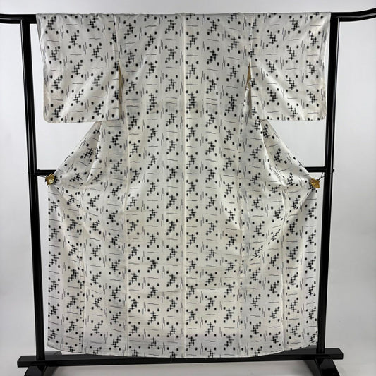 【美品】 紬織 身長157.5cm 袖長62cm S 雙層 本場琉球 絣花紋 幾何圖案 白 純蠶絲 逸品級