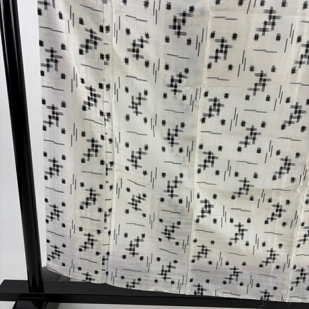 【美品】 紬織 身長157.5cm 袖長62cm S 雙層 本場琉球 絣花紋 幾何圖案 白 純蠶絲 逸品級