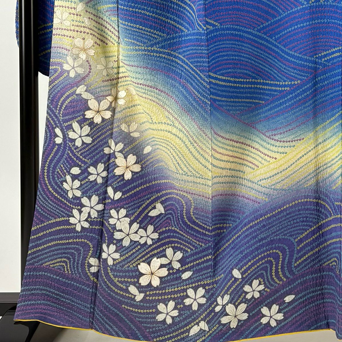 【美品】振袖禮服 身長161cm 袖長67cm M 雙層 鈴乃屋 櫻花 流水 銀通 金絲 藍 純蠶絲 逸品級