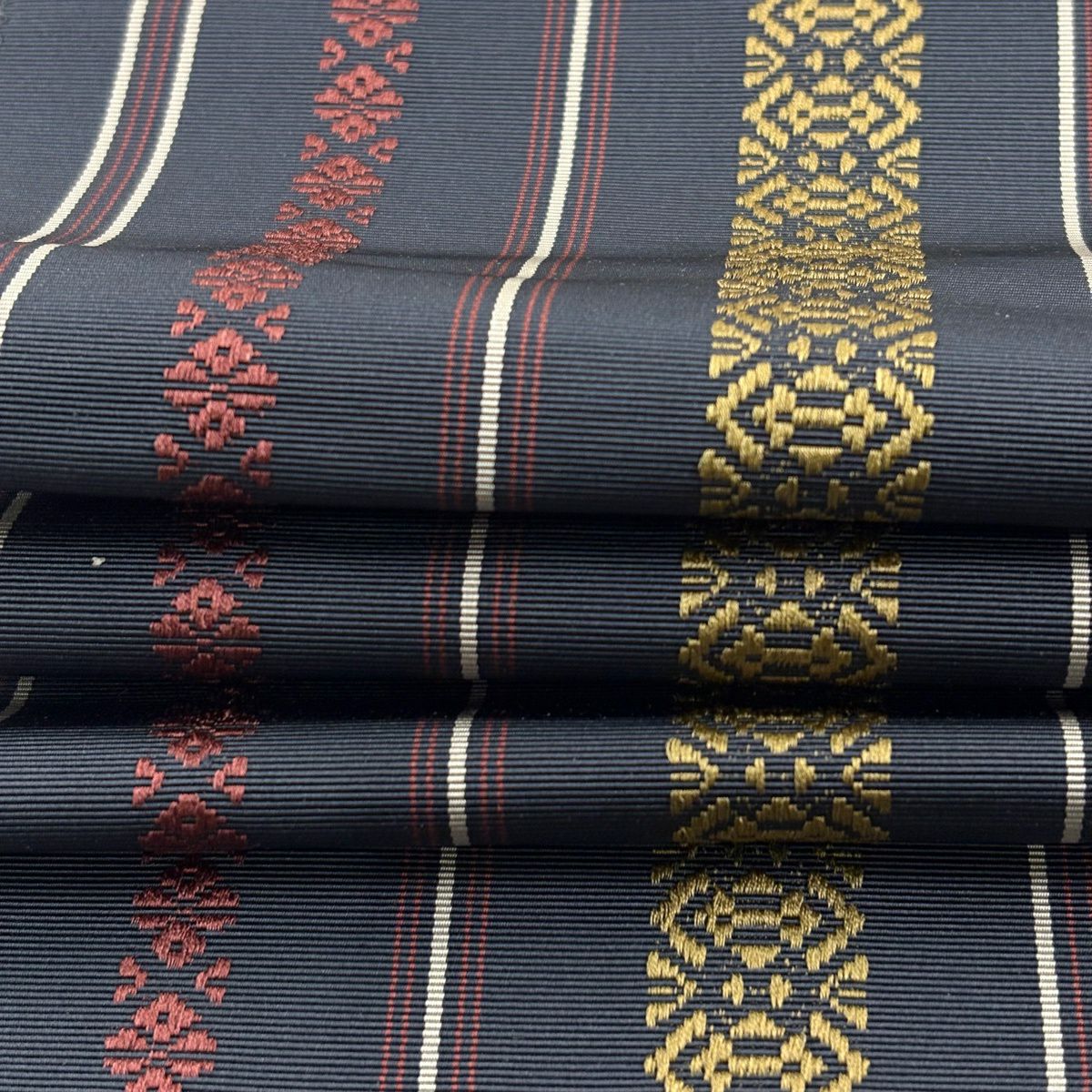 【美品】 名古屋帶 逸品級 八寸名古屋帶 松樹葉仕立 雜紋 幾何圖案 深藍黑 純蠶絲