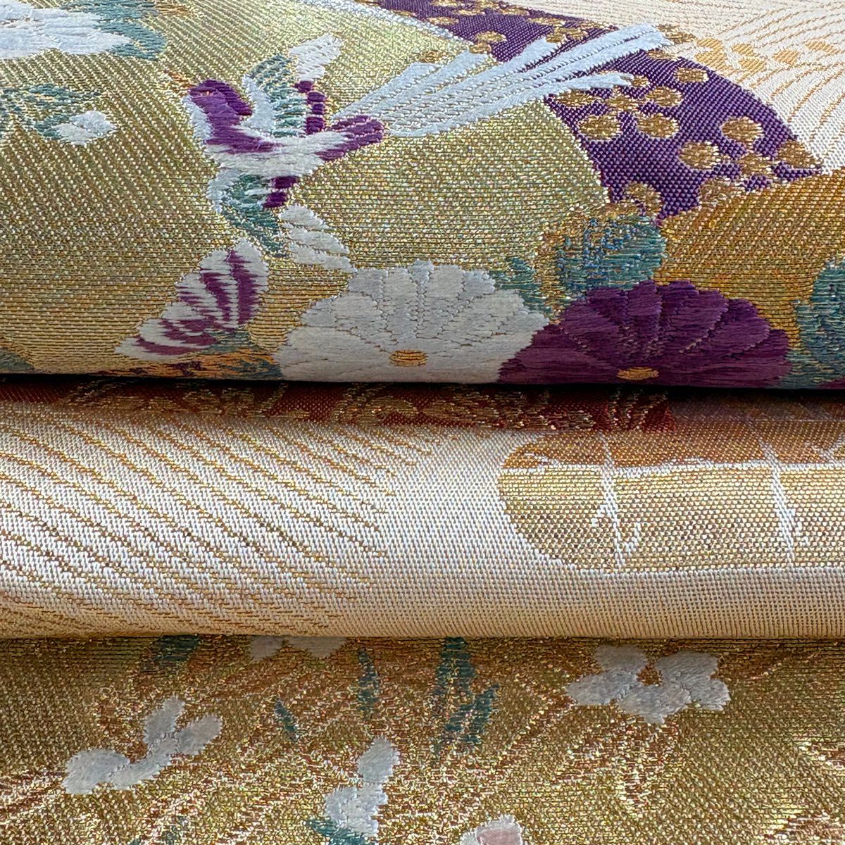 【美品】 袋帶 逸品級 じゅらく 落款あり 証紙あり 帝王紫 扇子面 花鳥 金糸 金金箔 米色 六通 純蠶絲