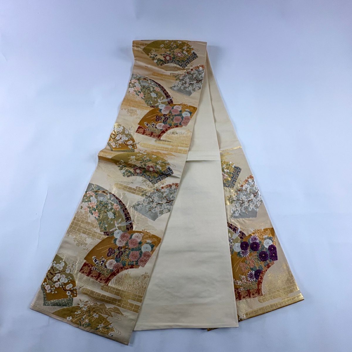 【美品】 袋帶 逸品級 じゅらく 落款あり 証紙あり 帝王紫 扇子面 花鳥 金糸 金金箔 米色 六通 純蠶絲