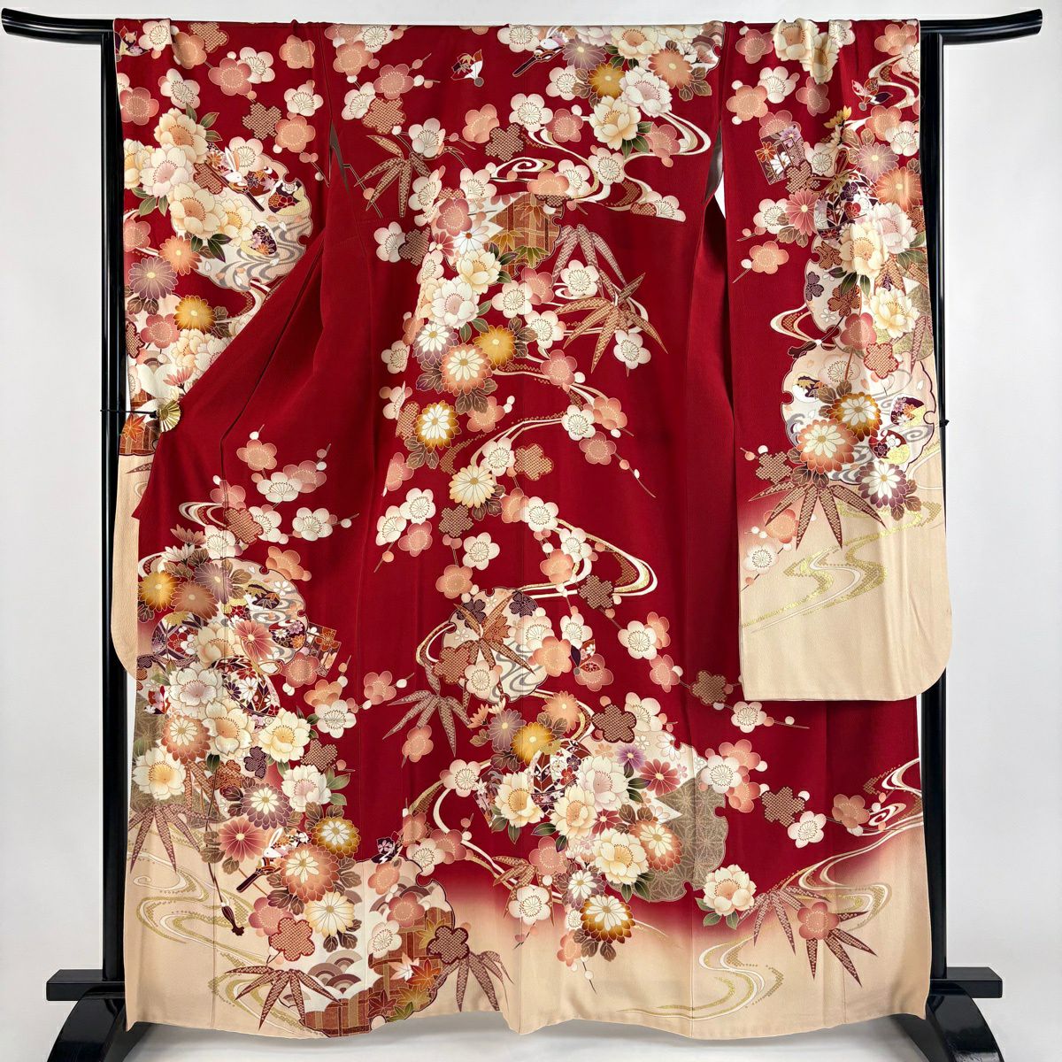 振袖禮服 身長166cm 袖長68cm L 雙層 手鞠 枝梅花 刺繡 金彩裝飾 紅 純蠶絲 秀品級