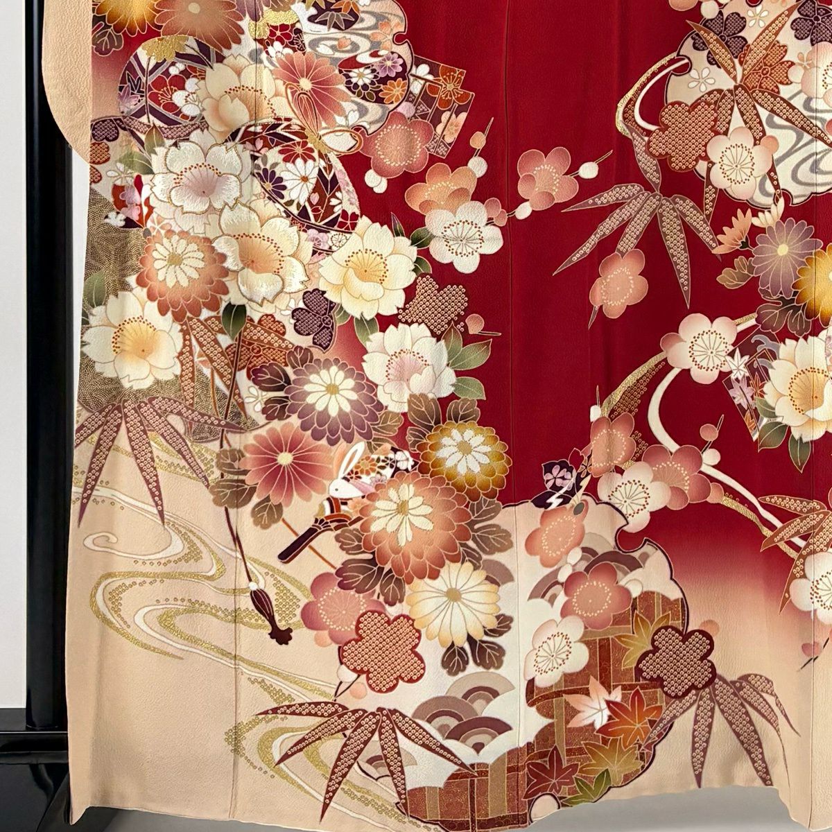 振袖禮服 身長166cm 袖長68cm L 雙層 手鞠 枝梅花 刺繡 金彩裝飾 紅 純蠶絲 秀品級