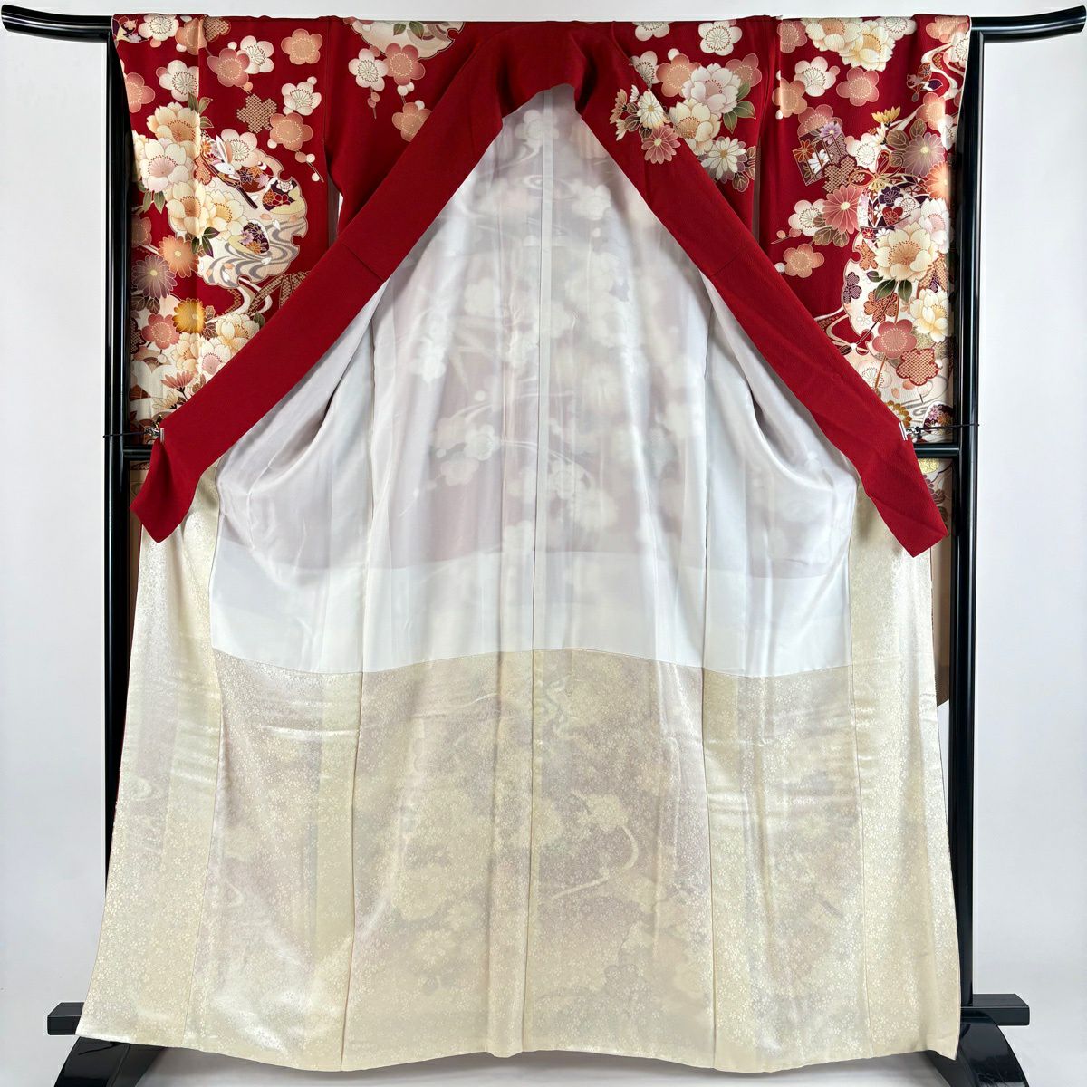 振袖禮服 身長166cm 袖長68cm L 雙層 手鞠 枝梅花 刺繡 金彩裝飾 紅 純蠶絲 秀品級