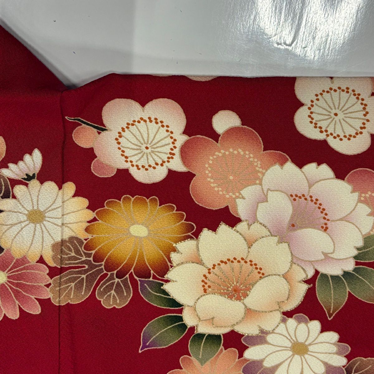 振袖禮服 身長166cm 袖長68cm L 雙層 手鞠 枝梅花 刺繡 金彩裝飾 紅 純蠶絲 秀品級