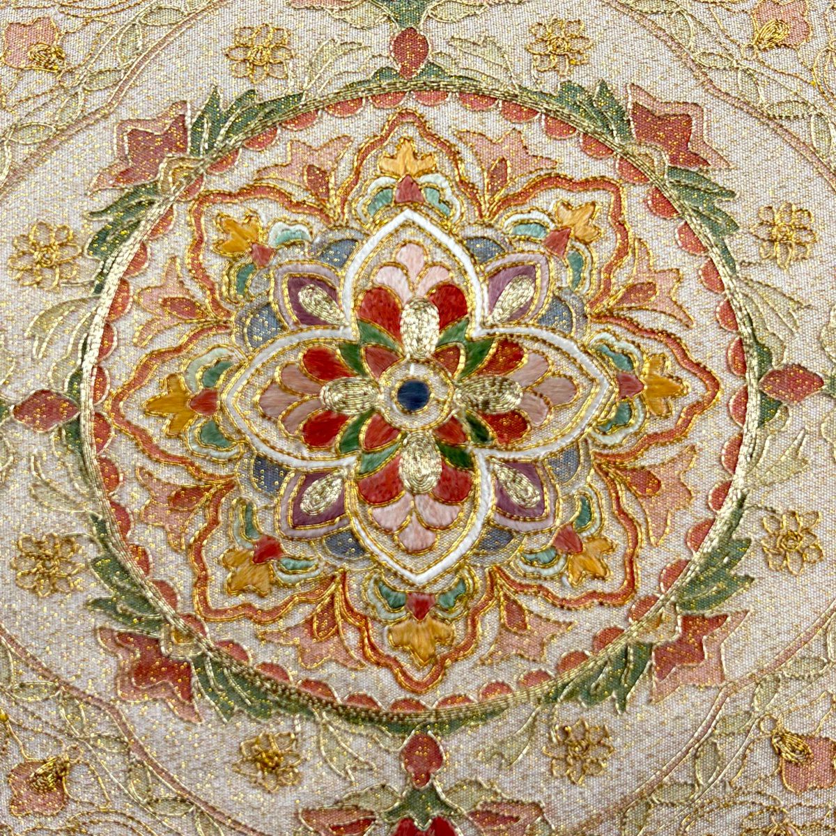 【美品】 名古屋帶 秀品級 華紋 刺繡 金線 米色 純蠶絲