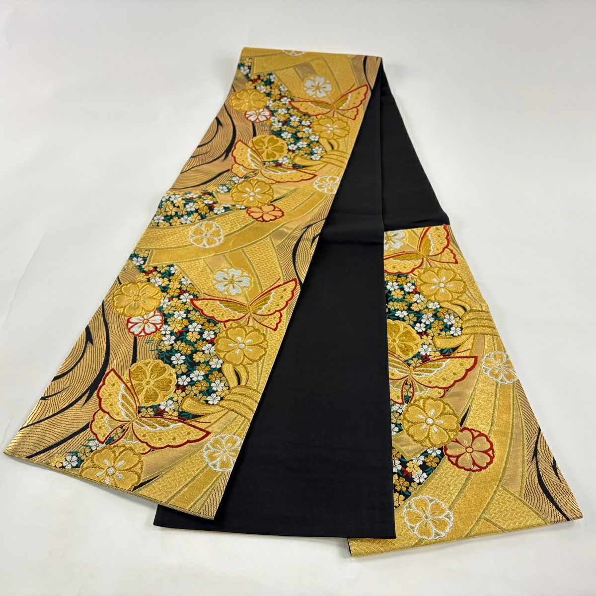 【美品】 袋帶 秀品級 蝴蝶 束熨斗紋 金絲 唐織 黑 六通 純蠶絲
