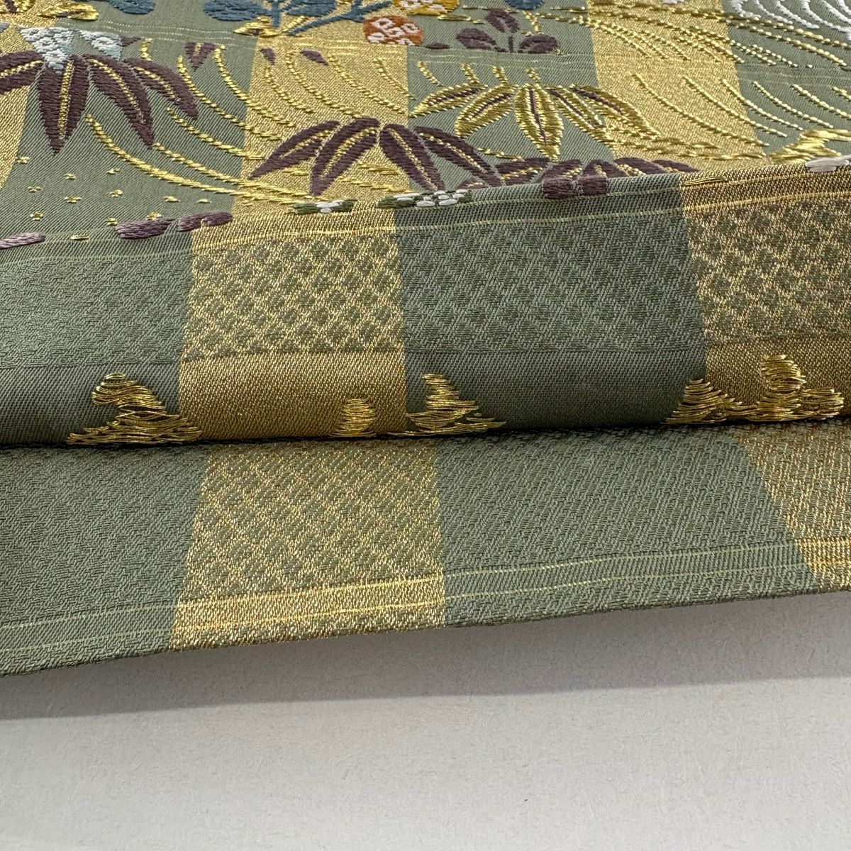 袋帶 秀品級 萩 建物 金絲 淺綠 六通 純蠶絲