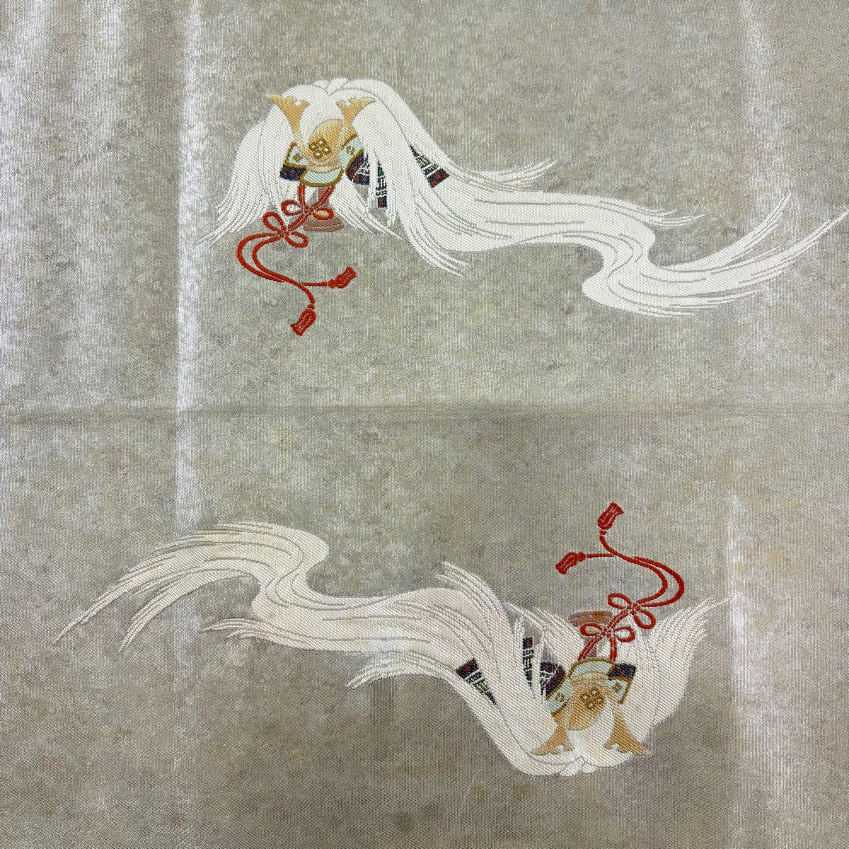 袋帶 秀品級 長嶋成織物 落款あり 瀞銀錦 由水十久 八重垣姫 童 銀色 お太鼓柄 純蠶絲