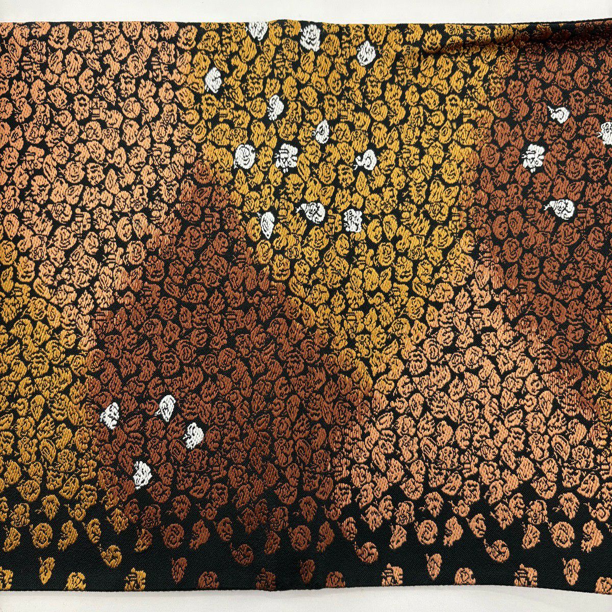【美品】 袋帶 秀品級 干支 幾何學 刺繡 黑 六通 純蠶絲