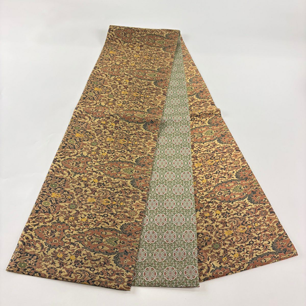 【美品】 袋帶 秀品級 落款あり 紹巴萬葉 草花紋 山吹茶 純蠶絲
