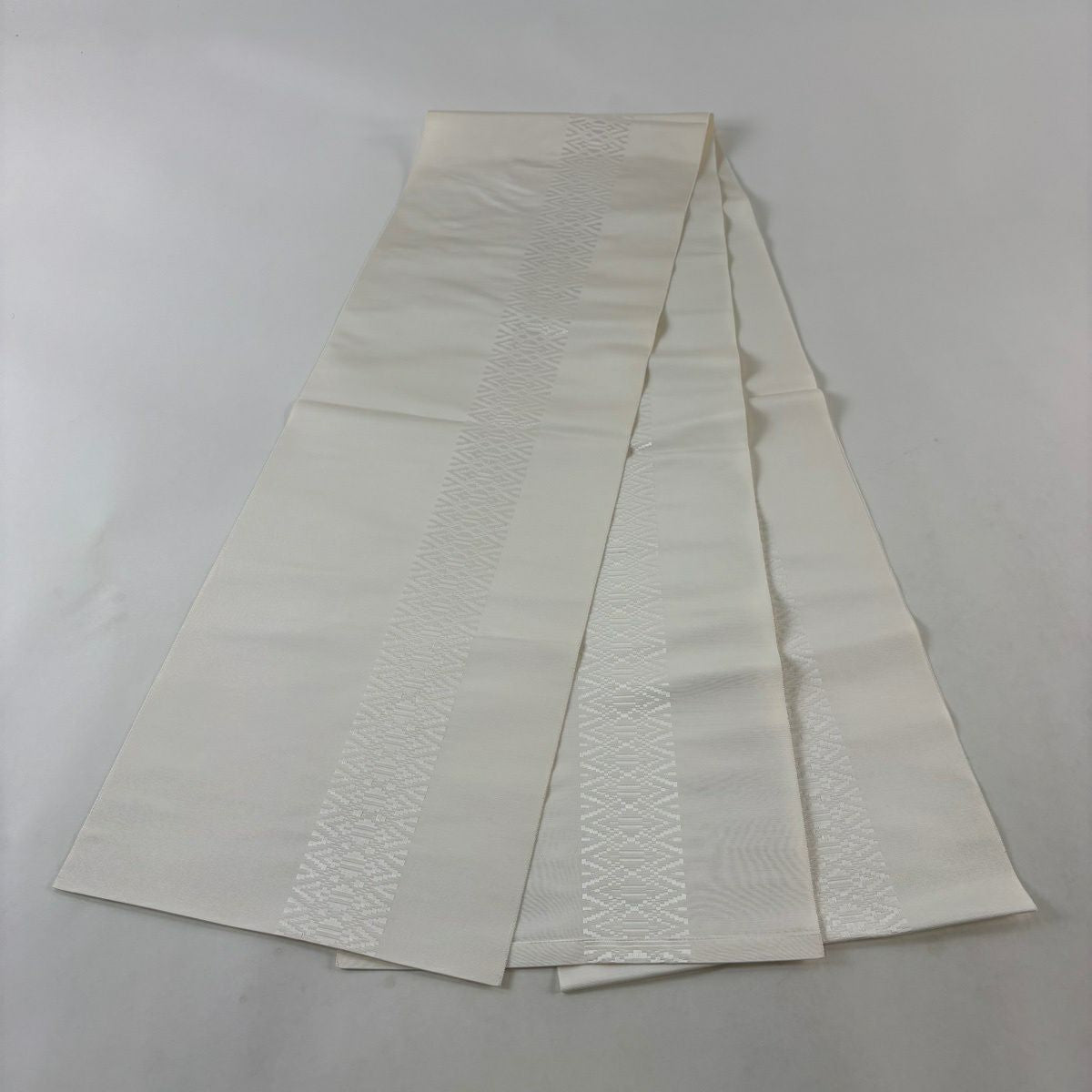 【美品】名古屋帶 名品級 證書齊全 博多織 八寸名古屋帶 献上紋 奶油色 純蠶絲