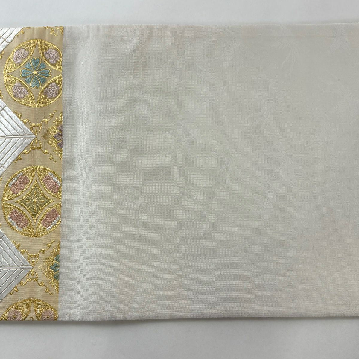 【美品】 袋帶 名品級 七寶紋 花刺繡 金絲 米色 六通 純蠶絲