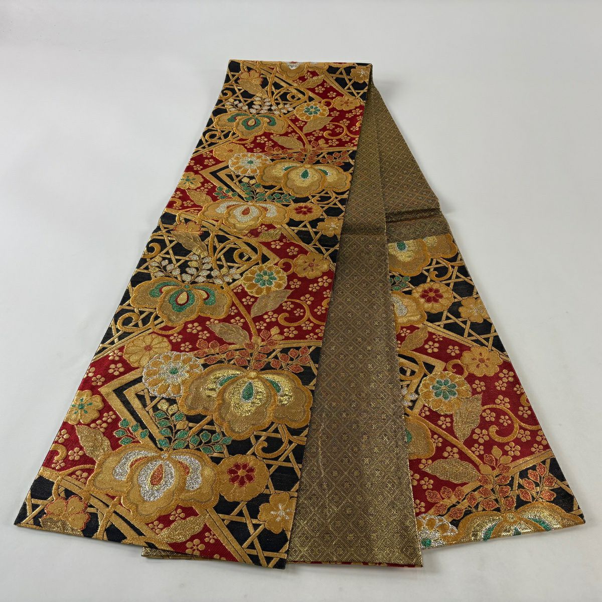 【美品】 袋帶 秀品級 振袖禮服禮服用 桐花 金絲 金金箔 紅 六通 純蠶絲
