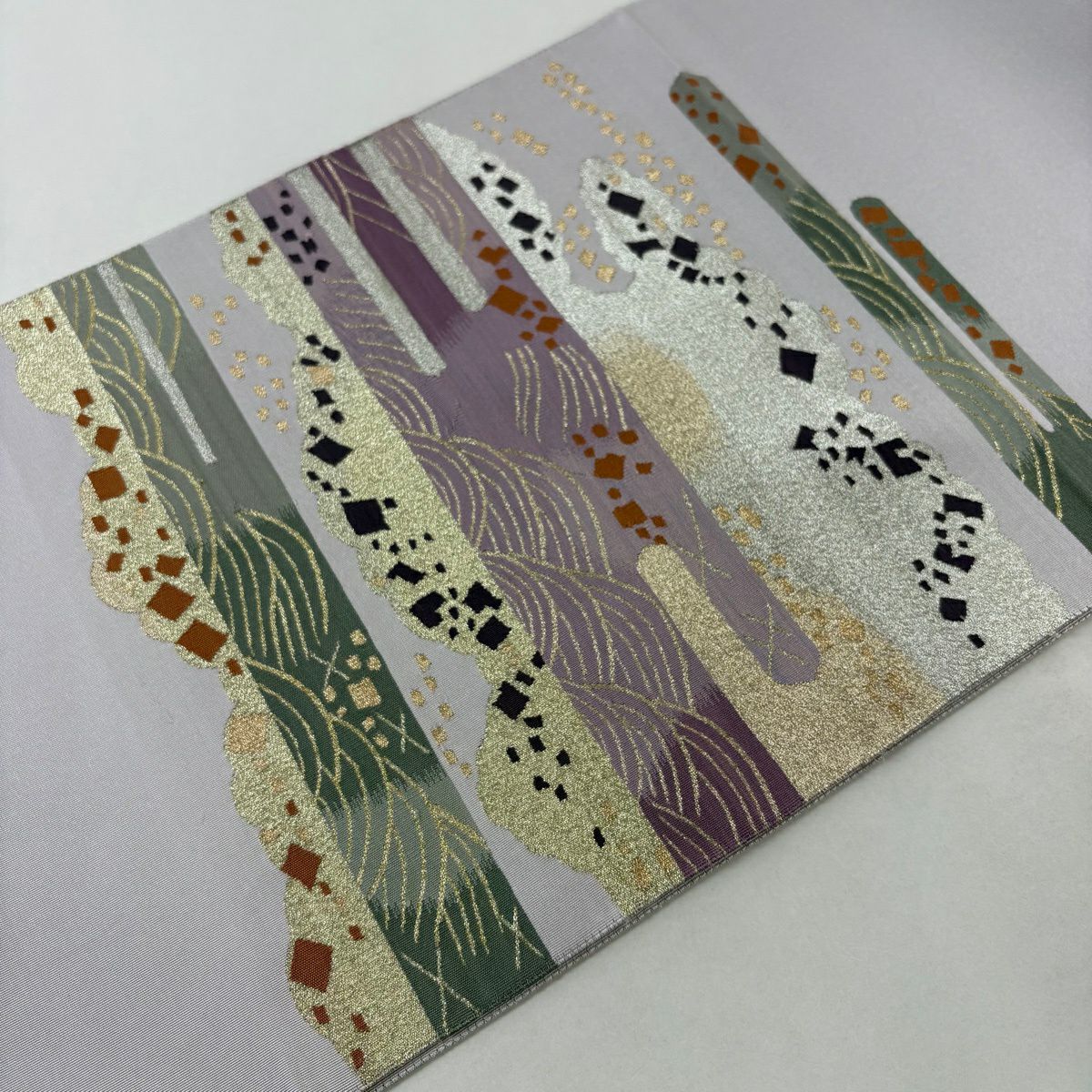 【美品】 袋帶 秀品級 雲霞 金金箔散佈 金銀絲 淺紫色 大鼓圖案 純蠶絲