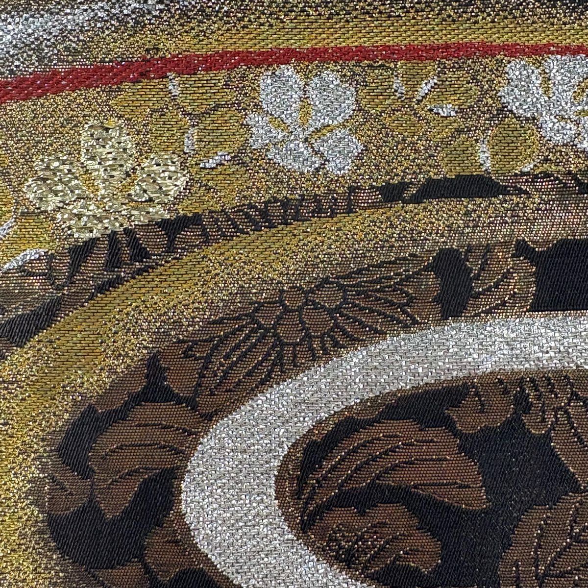 【美品】 袋帶 秀品級 草花紋紋 流水 金絲 金金箔 金色 六通 純蠶絲