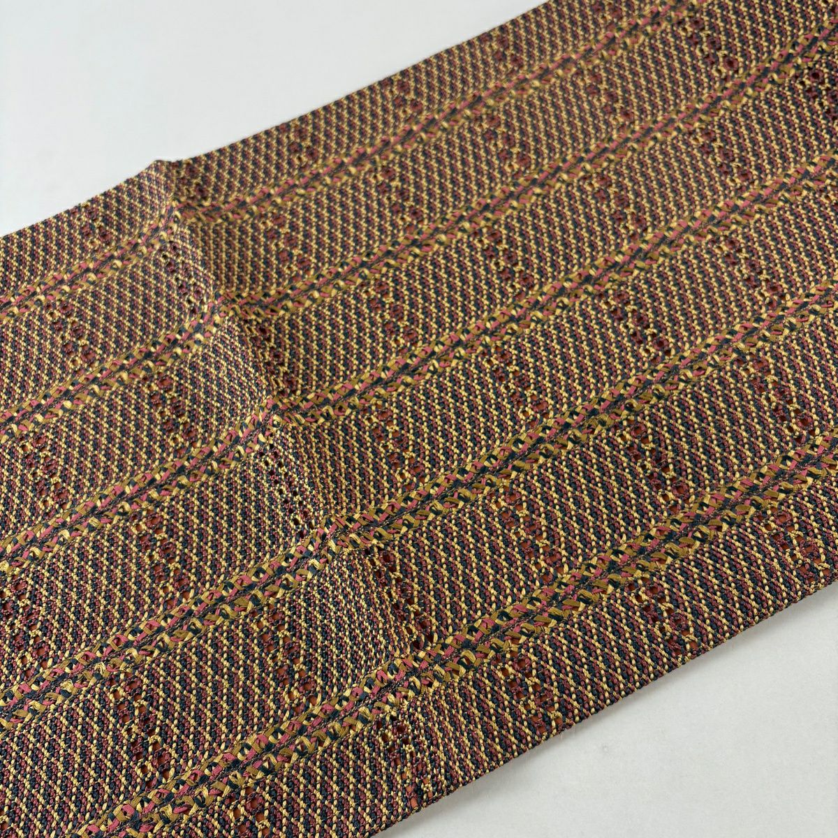 【美品】 袋帶 秀品級 大和 縞 幾何學圖案 深紅色 全通 純蠶絲
